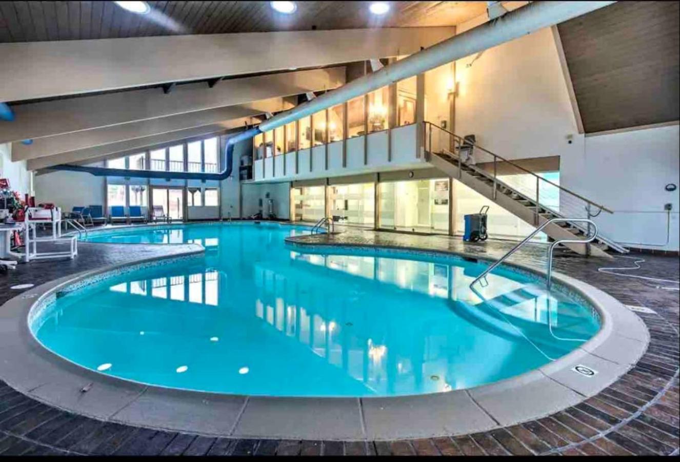 Big Bass 4br Poconos - Game - Pool * Gouldsboro