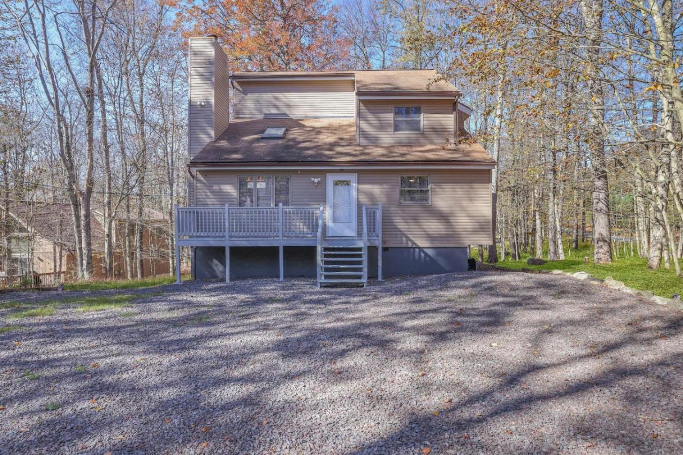 Holiday home Big Bass 4br Poconos - Game - Pool *